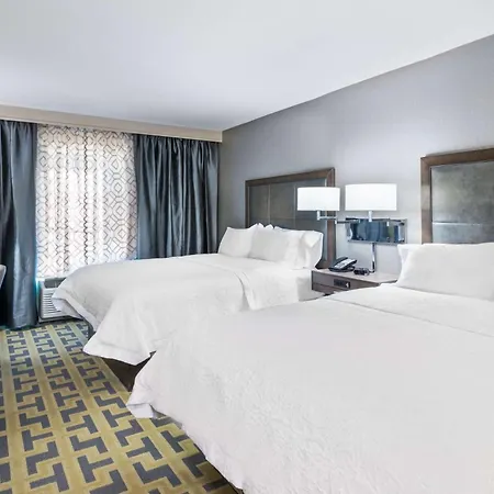 Hampton Inn & Suites Tampa Airport Avion Park Westshore Exterior foto
