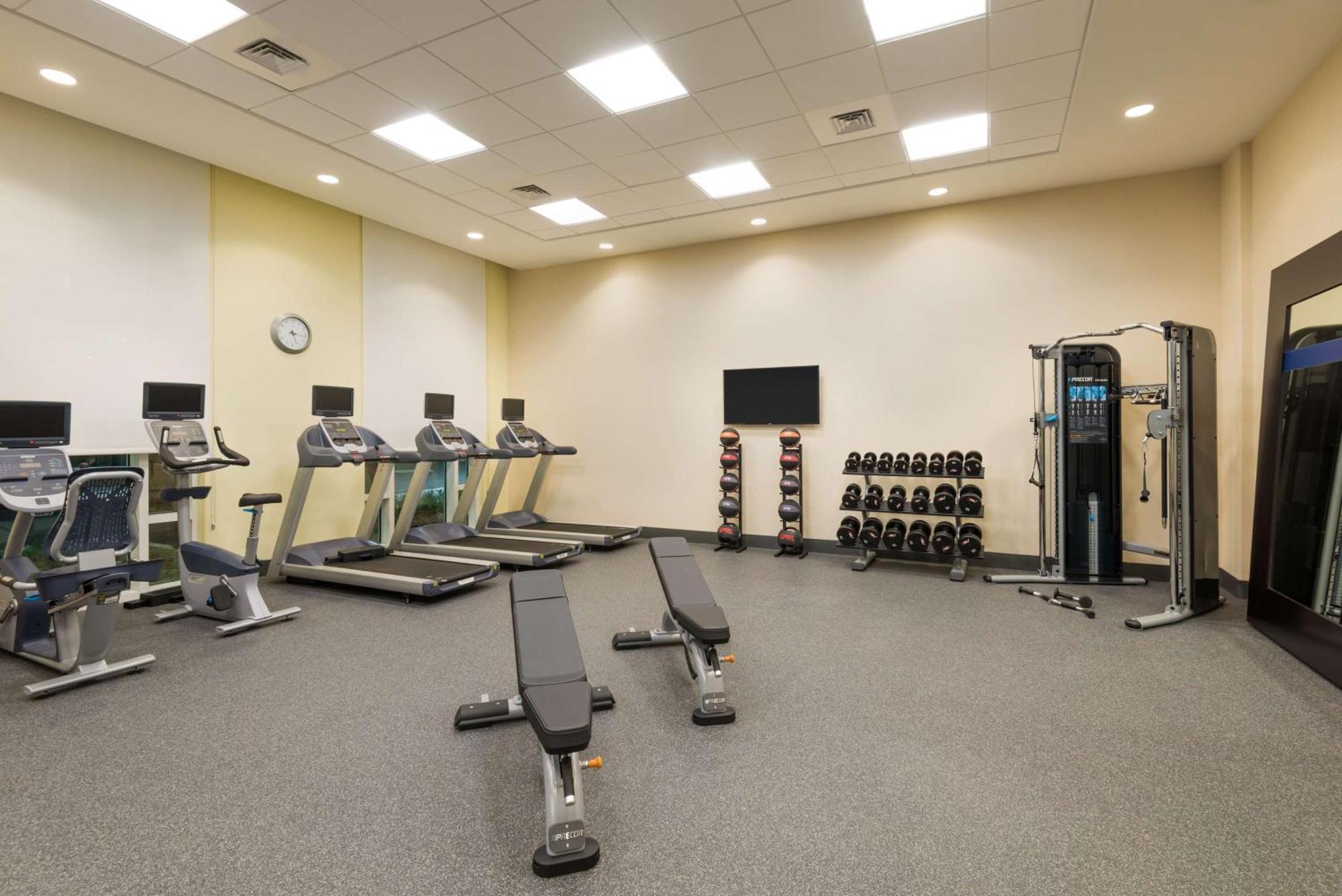Hampton & Airport Avion Park Westshore Hotel
